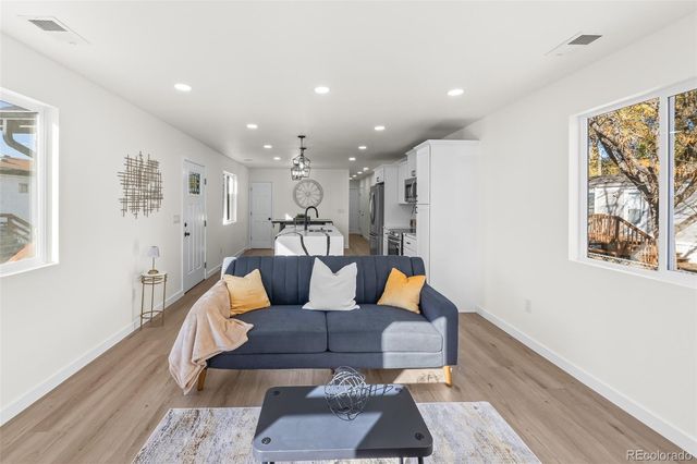 1219 Lilac Drive, Lochbuie, CO 80603