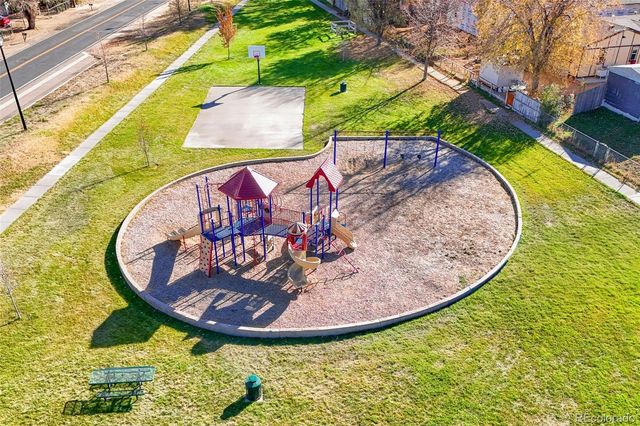 1219 Lilac Drive, Lochbuie, CO 80603