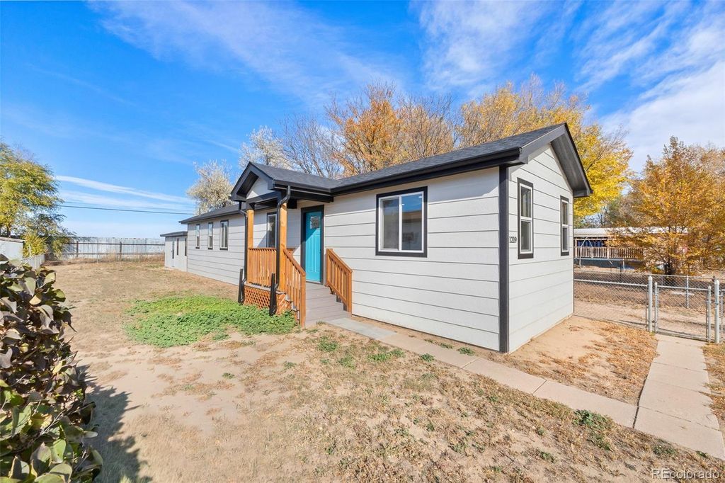 1219 Lilac Drive, Lochbuie, CO 80603