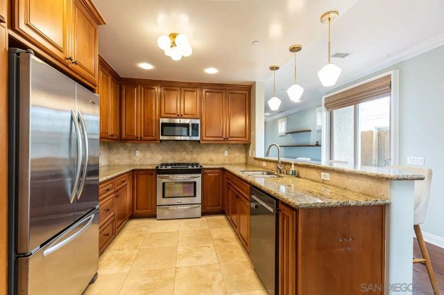 1368 Oliver Ave, San Diego, CA 92109