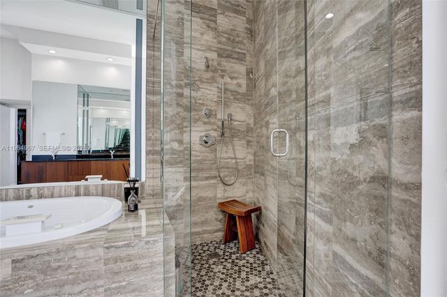 15901 Collins Ave 4301, Sunny Isles Beach, FL 33160