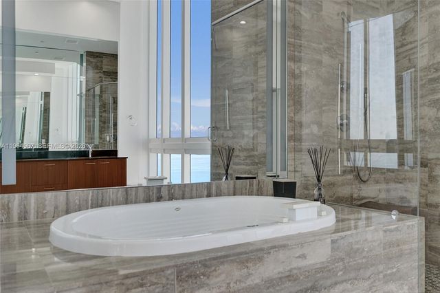 15901 Collins Ave 4301, Sunny Isles Beach, FL 33160