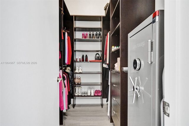 15901 Collins Ave 4301, Sunny Isles Beach, FL 33160