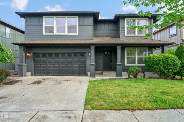21163 Clairaway Avenue, Bend, OR 97702
