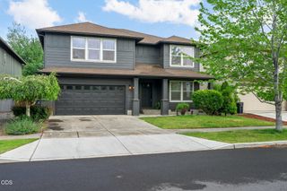 21163 Clairaway Avenue, Bend, OR 97702