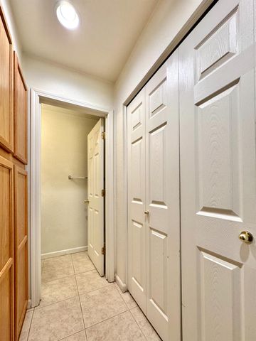 2473 Huckleberry Cir, West Sacramento, CA 95691