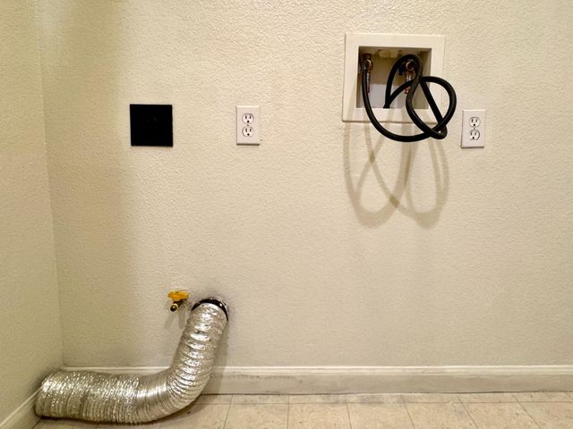 2473 Huckleberry Cir, West Sacramento, CA 95691