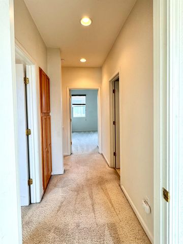 2473 Huckleberry Cir, West Sacramento, CA 95691