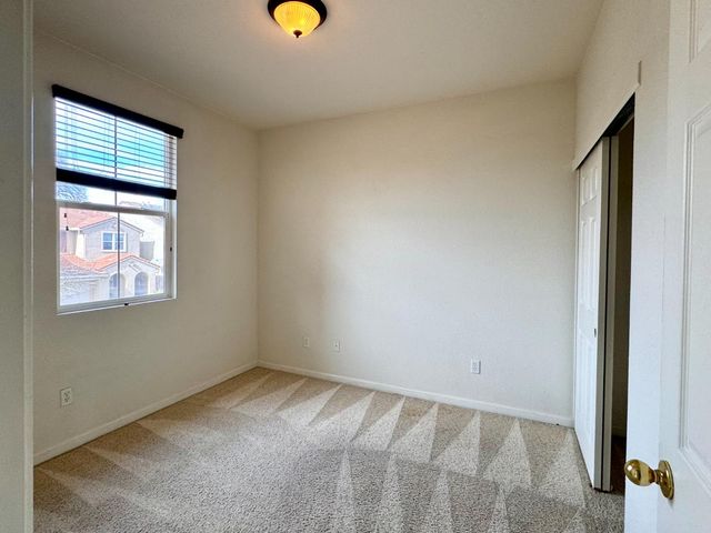 2473 Huckleberry Cir, West Sacramento, CA 95691