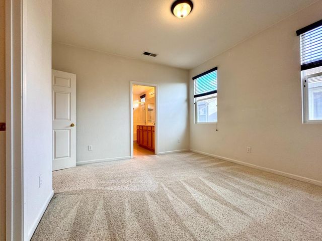 2473 Huckleberry Cir, West Sacramento, CA 95691