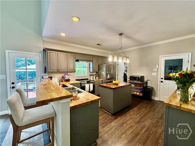 105 Sandstone Drive, Athens, GA 30605