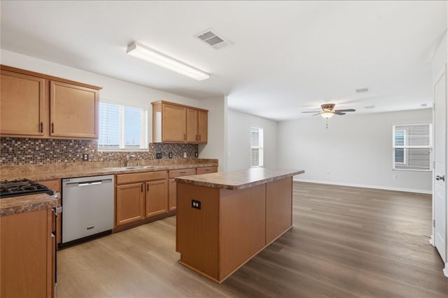 10223 Dawson Hill Lane, Houston, TX 77044