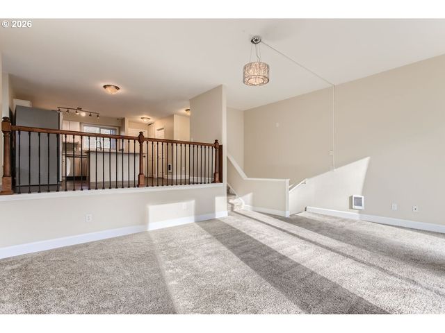 4 TOUCHSTONE 143, Lake Oswego, OR 97035