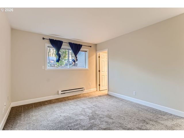 4 TOUCHSTONE 143, Lake Oswego, OR 97035
