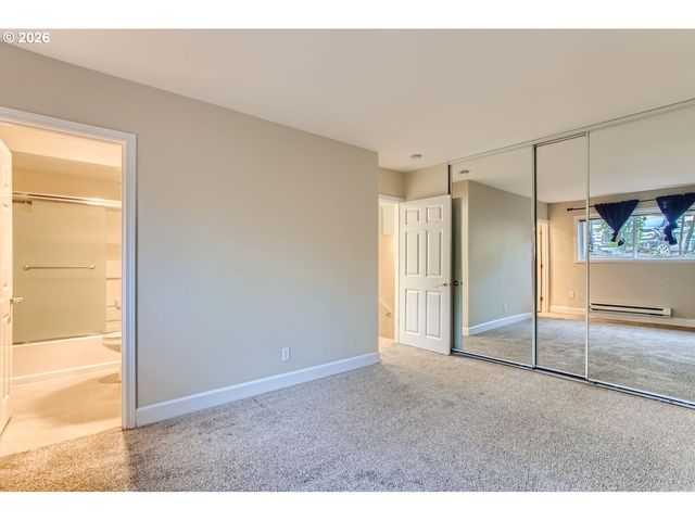 4 TOUCHSTONE 143, Lake Oswego, OR 97035