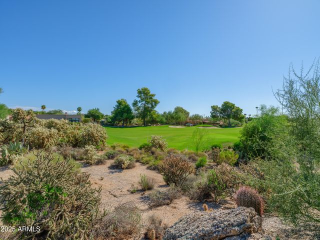 2014 SMOKETREE Drive, Carefree, AZ 85377