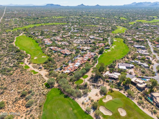 2014 SMOKETREE Drive, Carefree, AZ 85377