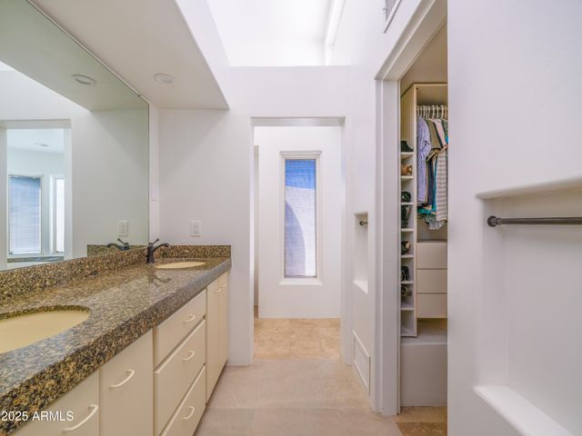 2014 SMOKETREE Drive, Carefree, AZ 85377