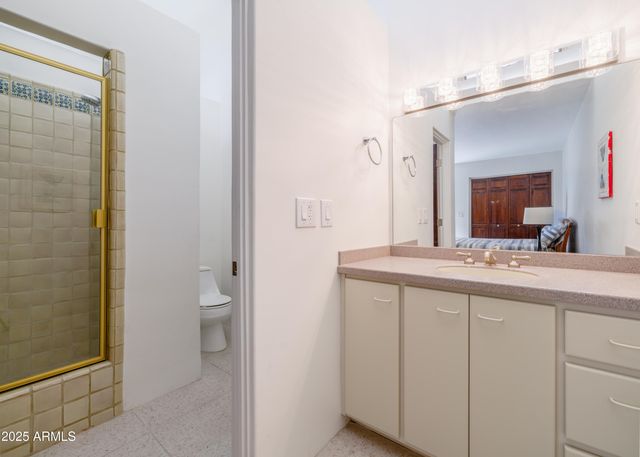 2014 SMOKETREE Drive, Carefree, AZ 85377