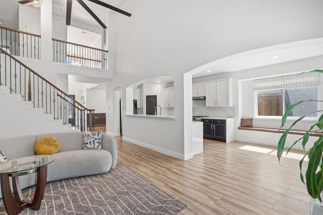 1433 Mesa Crest Drive, Fort Worth, TX 76052