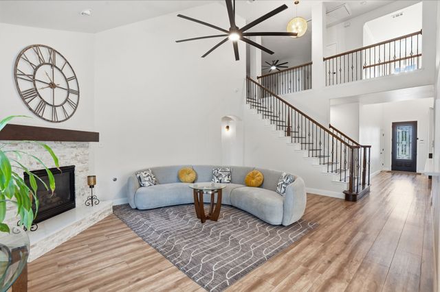 1433 Mesa Crest Drive, Fort Worth, TX 76052