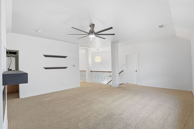 1433 Mesa Crest Drive, Fort Worth, TX 76052