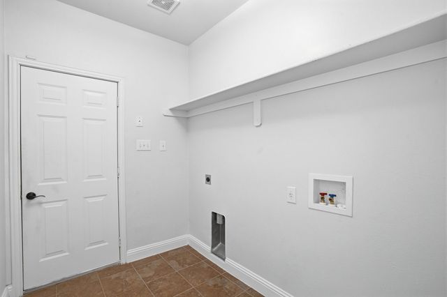 1433 Mesa Crest Drive, Fort Worth, TX 76052