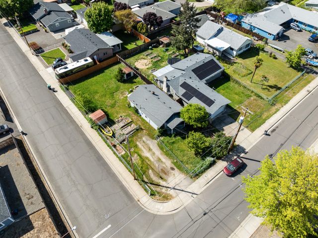 2651 Howard Avenue, Medford, OR 97501