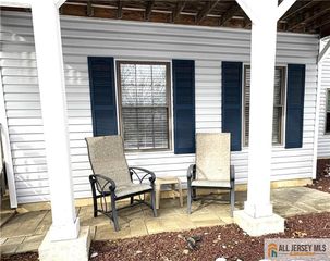 3 E Wycoff Way 3, East Brunswick, NJ 08816