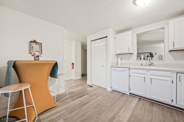 63 Liberty Ln, Franklin Boro, NJ 07416