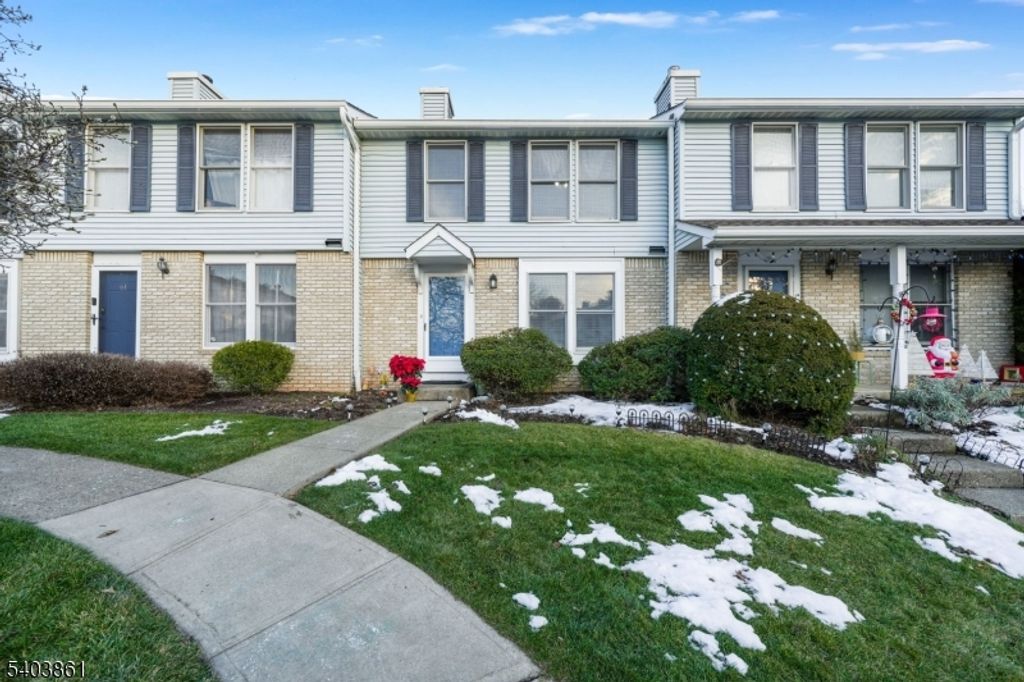 63 Liberty Ln, Franklin Boro, NJ 07416