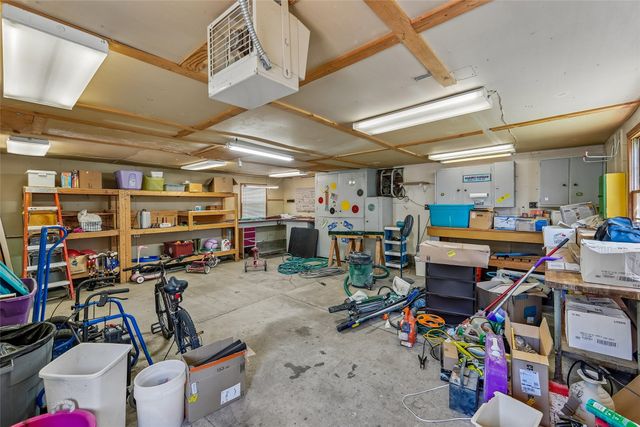 808 E Detroit Avenue, Indianola, IA 50125