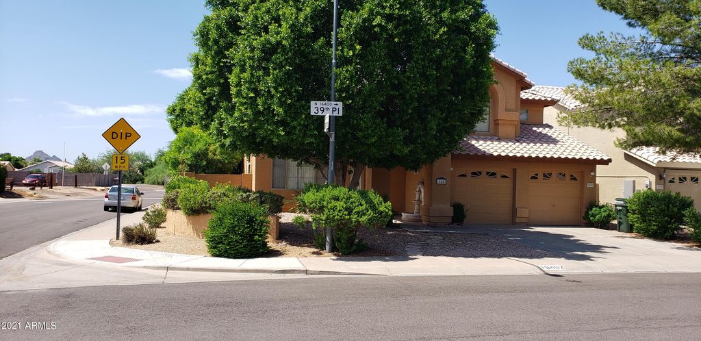 16402 N 39TH Place, Phoenix, AZ 85032