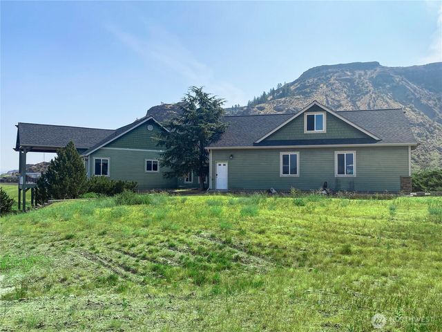 55776 Bay Area Drive, Electric City, WA 99123