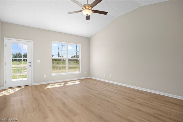 111 Brunswick Drive, Elyria, OH 44035