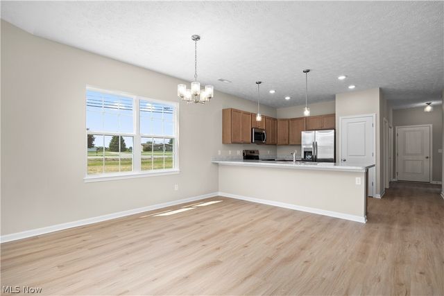 111 Brunswick Drive, Elyria, OH 44035