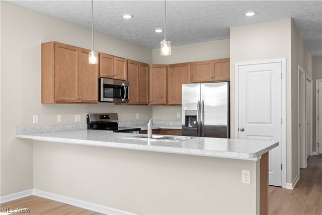 111 Brunswick Drive, Elyria, OH 44035