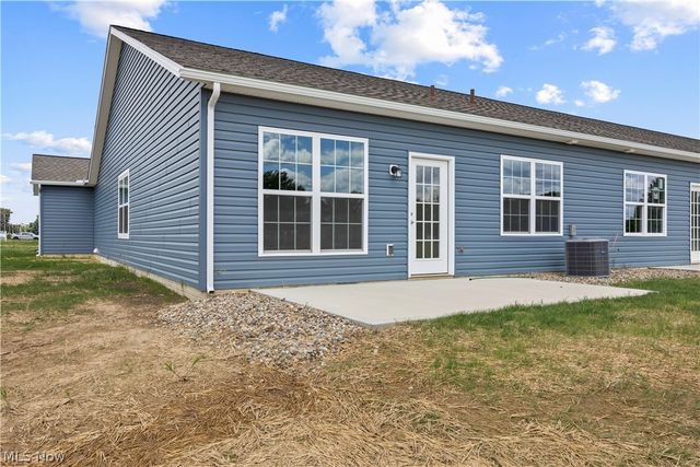 111 Brunswick Drive, Elyria, OH 44035