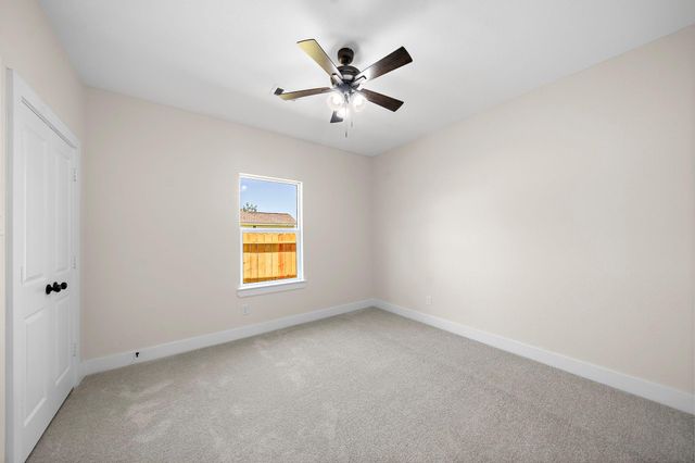 7714 N Howton Street, Houston, TX 77028