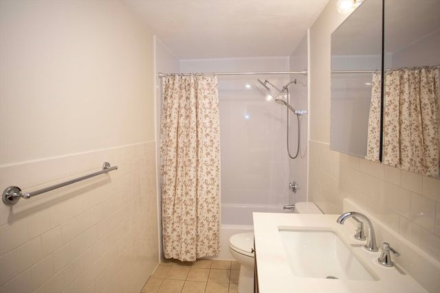 5 Washington St C9, Reading, MA 01867