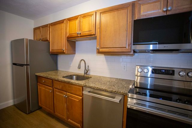 5 Washington St C9, Reading, MA 01867