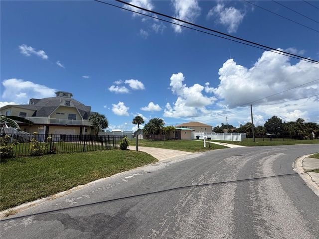 4100 FLAMINGO BOULEVARD, Hernando Beach, FL 34607