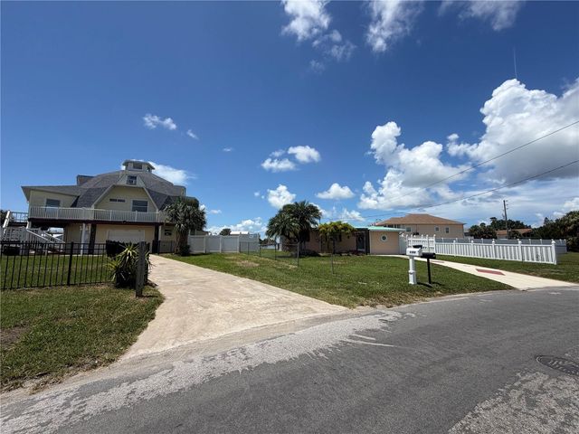 4100 FLAMINGO BOULEVARD, Hernando Beach, FL 34607
