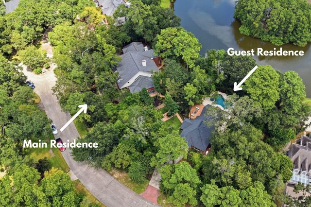 7 Pastoral Pond Circle, The Woodlands, TX 77380