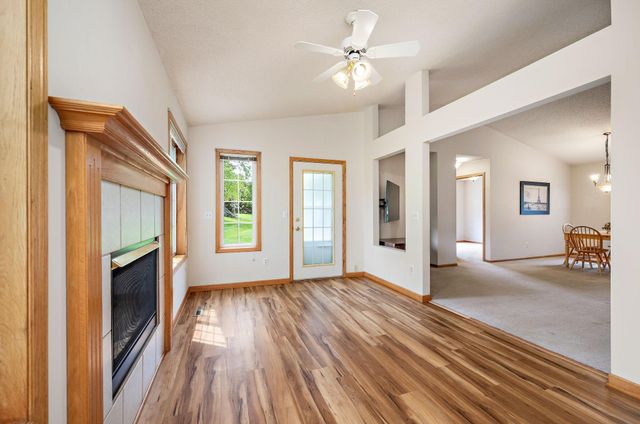 8521 Telford Lane, Brooklyn Park, MN 55443