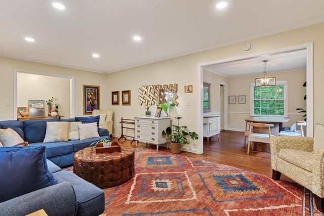 926 Glamis Circle, Signal Mountain, TN 37377