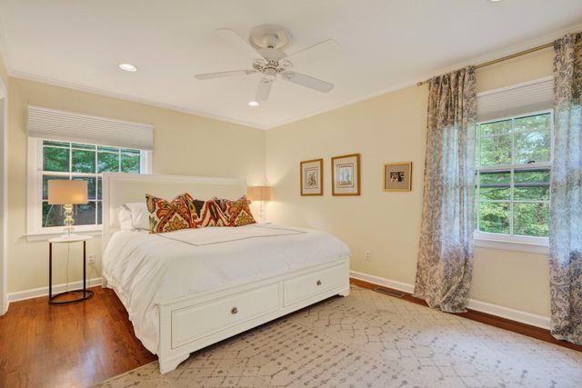 926 Glamis Circle, Signal Mountain, TN 37377