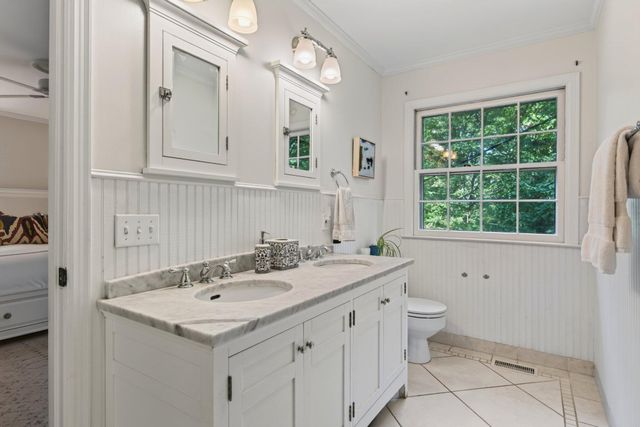 926 Glamis Circle, Signal Mountain, TN 37377