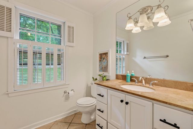 926 Glamis Circle, Signal Mountain, TN 37377
