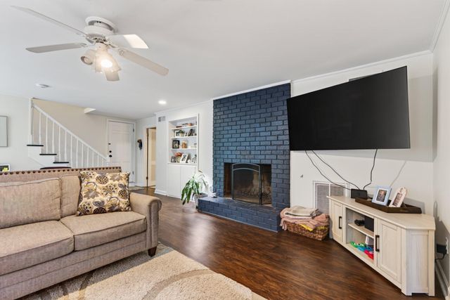 926 Glamis Circle, Signal Mountain, TN 37377